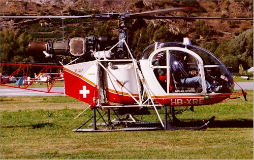 Bernd van Doornick in seinem Helikopter